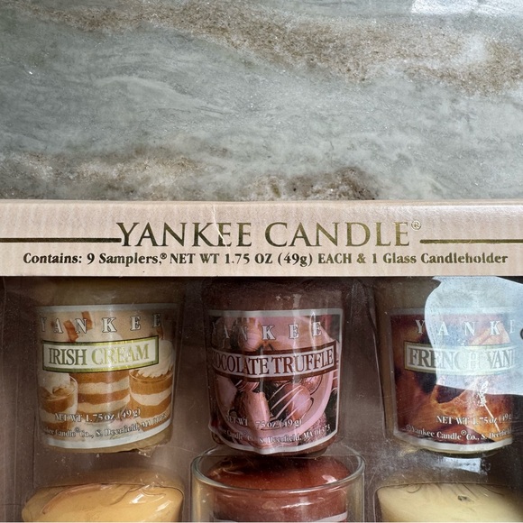New never opened Yankee Favorites 10-pc sampler set. Very fragrant!! - Picture 6 of 6
